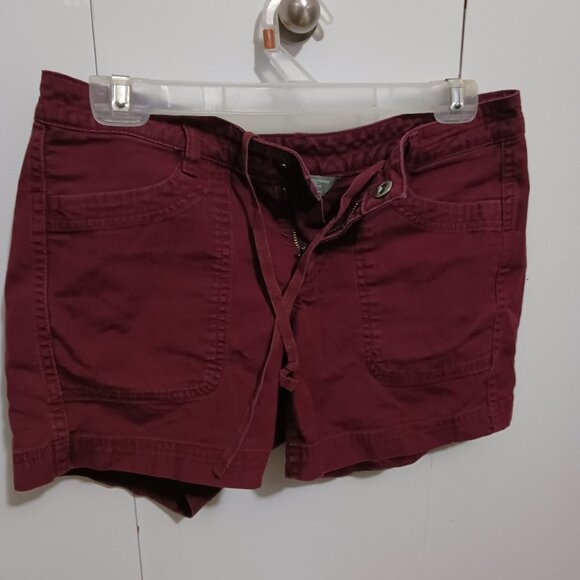 The North Face Maroon Shorts Women's Size 4 Regular - Picture 1 of 3